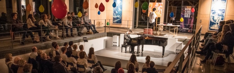 $galleryItem->description