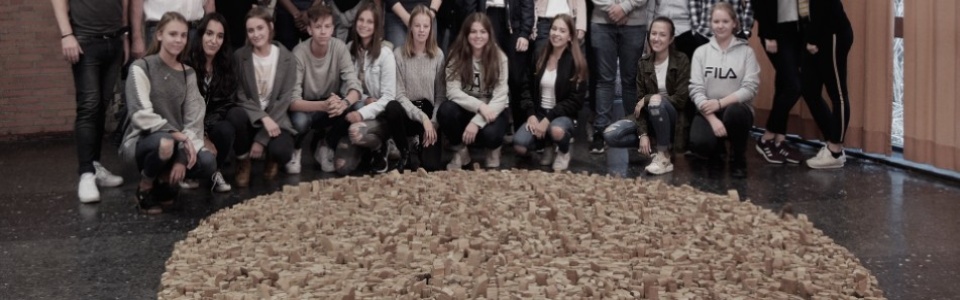 $galleryItem->description