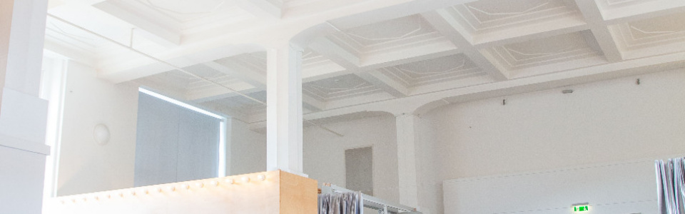 $galleryItem->description