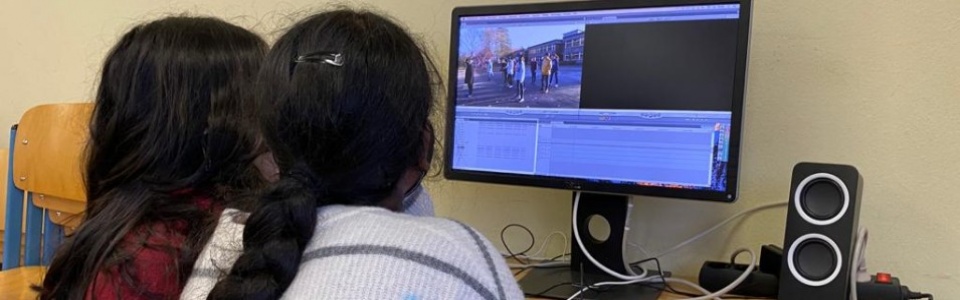 $galleryItem->description