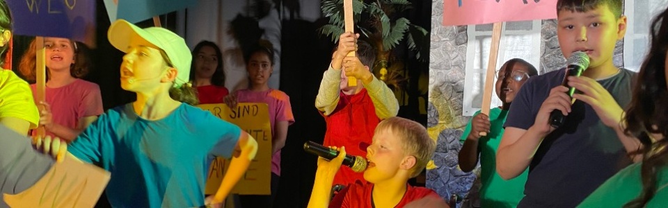 $galleryItem->description