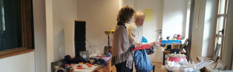 $galleryItem->description