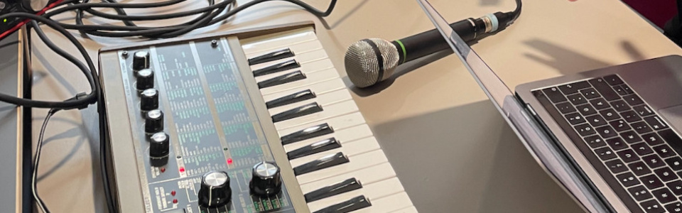 $galleryItem->description